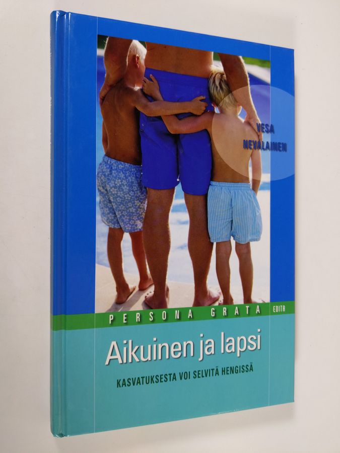 Aikuinen ja lapsi
