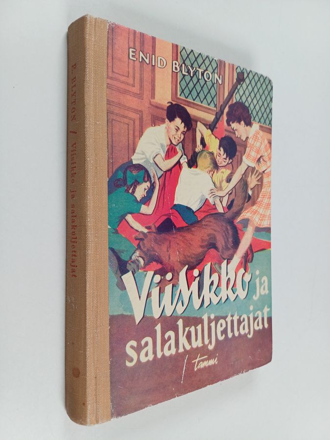Enid Blyton : Viisikko ja salakuljettajat