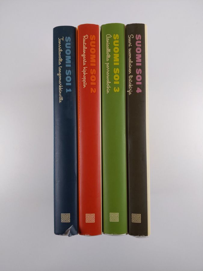 Jake Nyman : Suomi soi 1-4 : Tanssilavoilta tangomarkkinoille ; Rautalangasta hiphoppiin ; Ääniaalloilta parrasvaloihin ; Suuri suomalainen listakirja