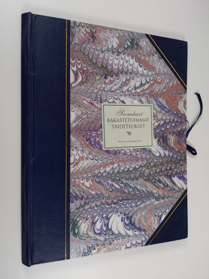 Suomalaiset rakastetuimmat taideteokset : kaksitoista taideteosjäljennöstä