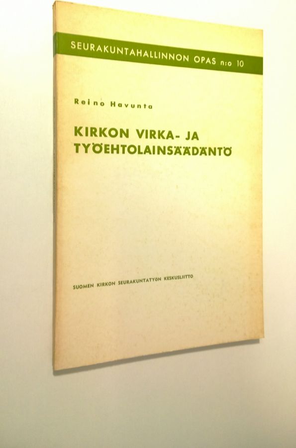 Reino Havunta : Kirkon virka- ja työehtolainsäädäntö
