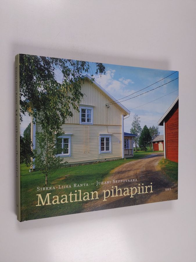 Maatilan pihapiiri