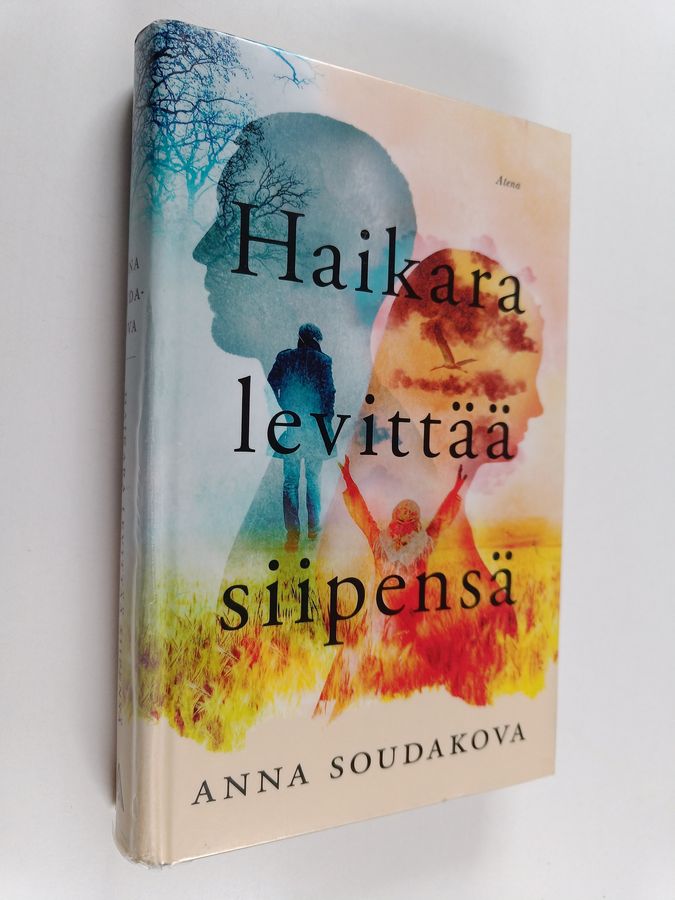 Haikara levittää siipensä