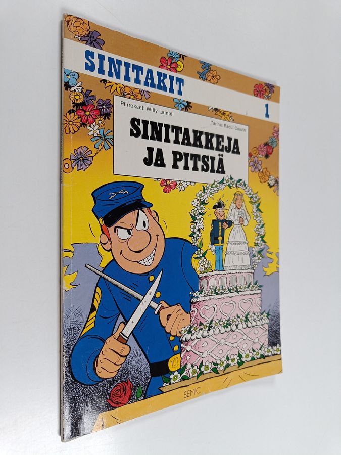 Sinitakkeja ja pitsiä