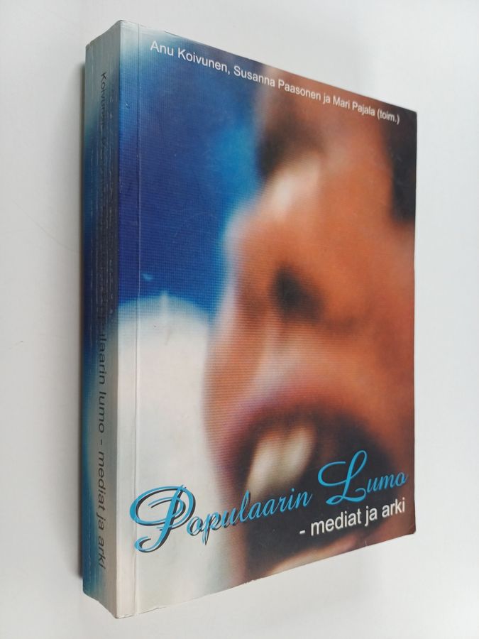Populaarin lumo