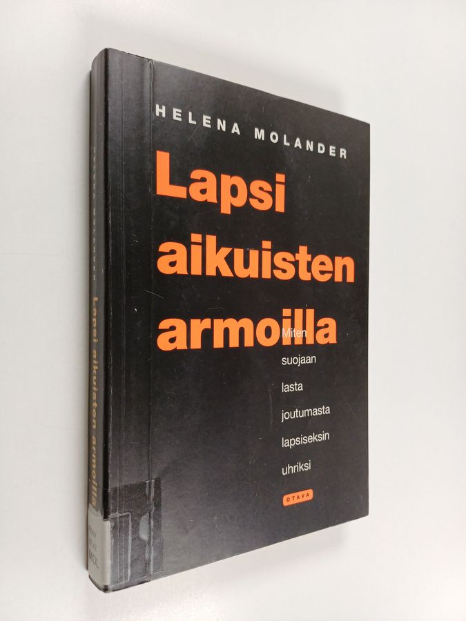 Lapsi aikuisten armoilla