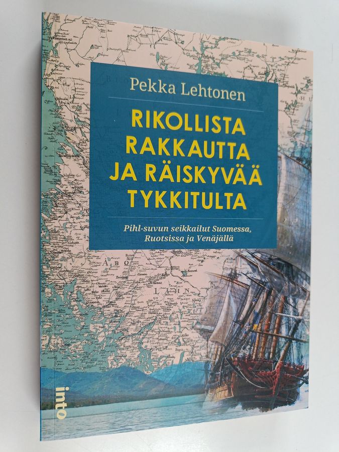 Rikollista rakkautta ja räiskyvää tykkitulta