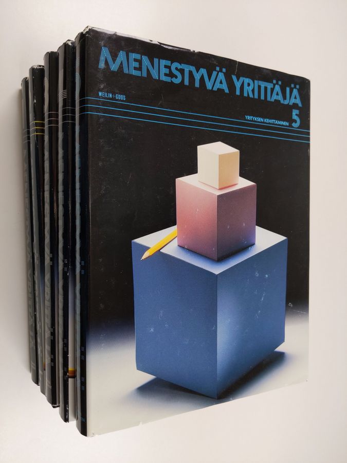 Jaakko (toim.neuvosto) Lassila : Menestyvä yrittäjä 1-5 : Perustana osaaminen ; Yrittäminen eri aloilla ; Kasvun ongelmat : Kriisi ja ratkaisut ; Yrityksen kehittäminen