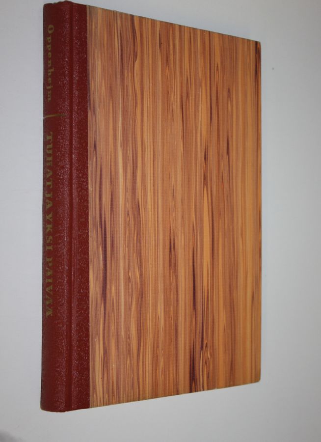 Ralph Oppenhejm : Tuhat ja yksi päivää