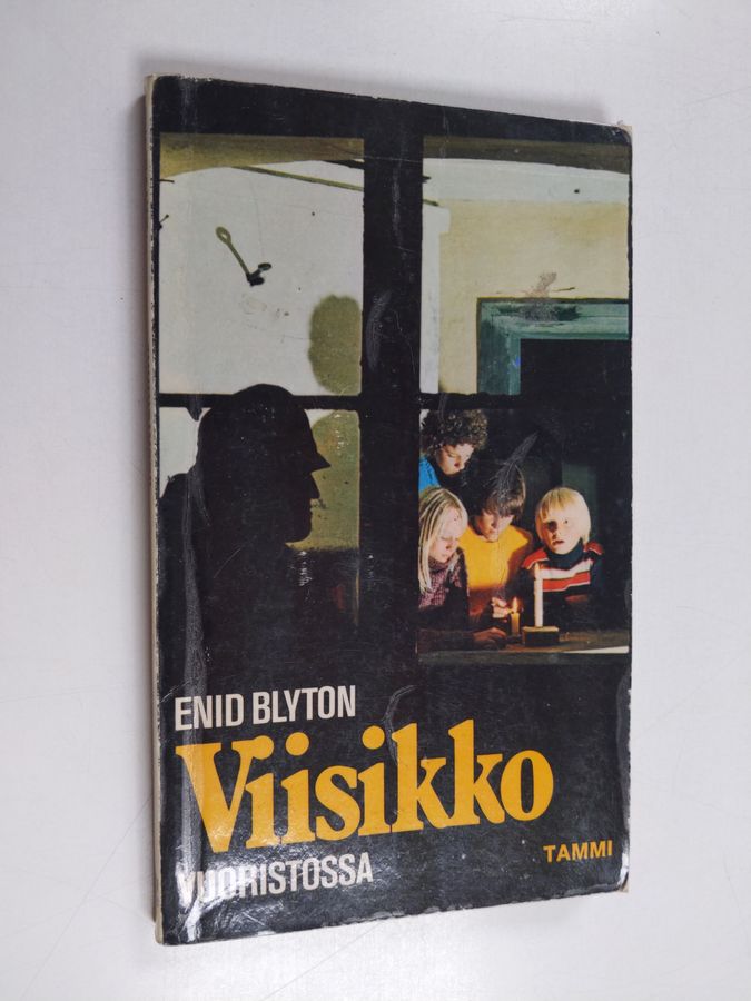 Enid Blyton : Viisikko vuoristossa