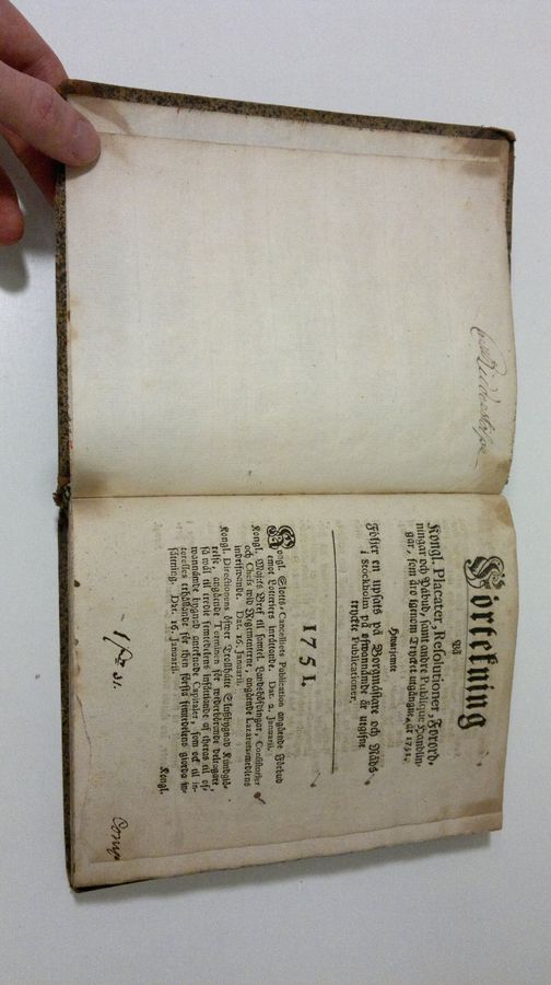 Förordningar för 1751 - Förtekning på kongl. placater, resolutioner, förordningar och påbud : samt andre publique handlingar, som äro genom trycket utgångne år 1751. Hwarjemte följer en upsats på borgmästare och råds i Stockholm, ofwannämde