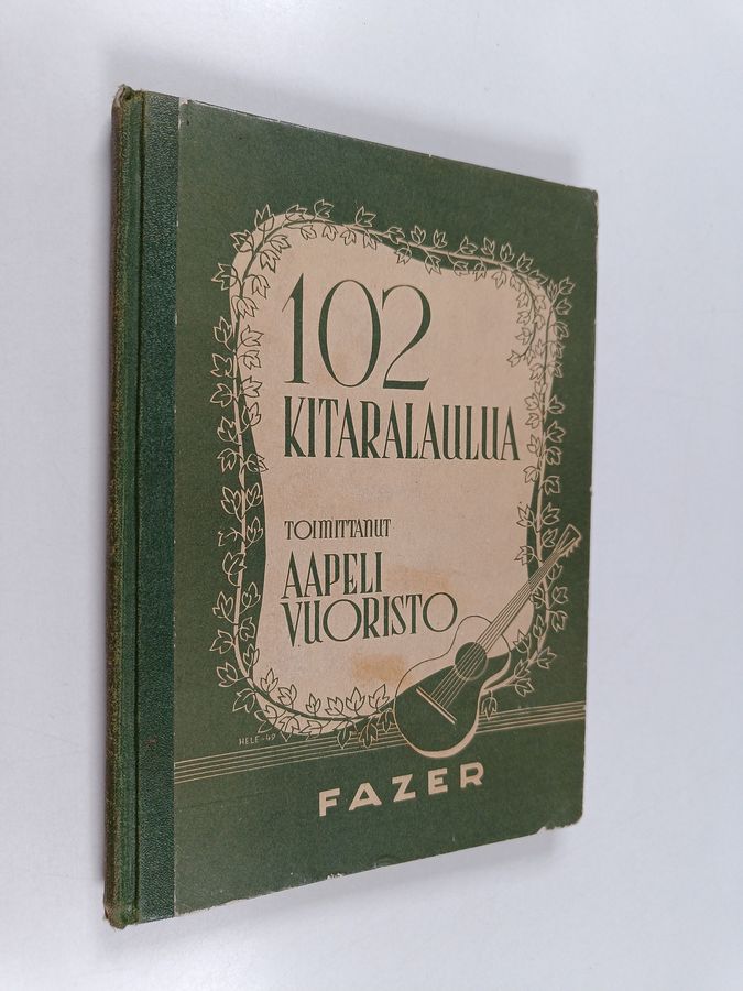 Aapeli (toim.) Vuoristo : 102 kitaralaulua