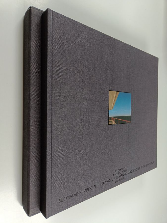 Ilpo Okkonen : Suomalainen arkkitehtuuri 1900-luvulla = Finnish architecture in the 20th century (Pahvikotelossa)