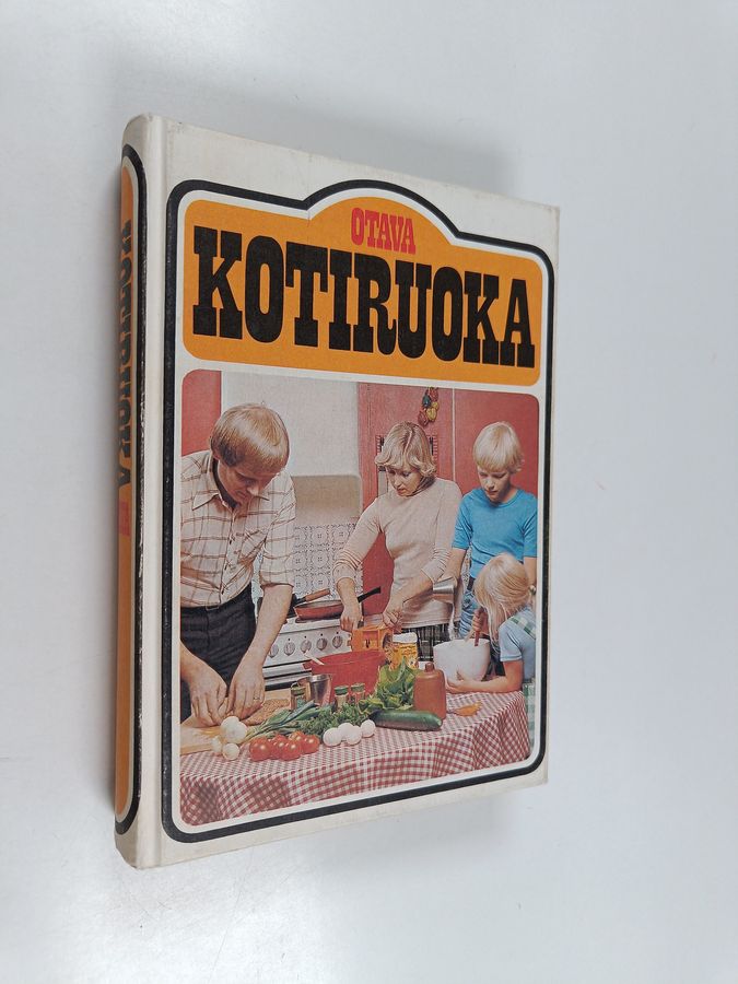 Ragni ym. (toim.) Tennberg : Kotiruoka : keittokirja kotia ja koulua varten