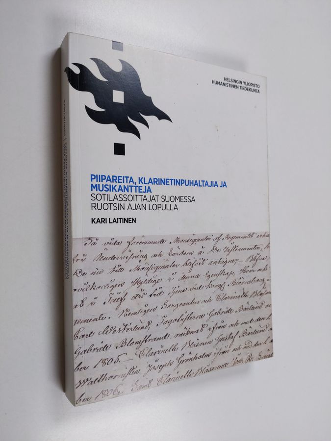 Piipareita, klarinetinpuhaltajia ja musikantteja
