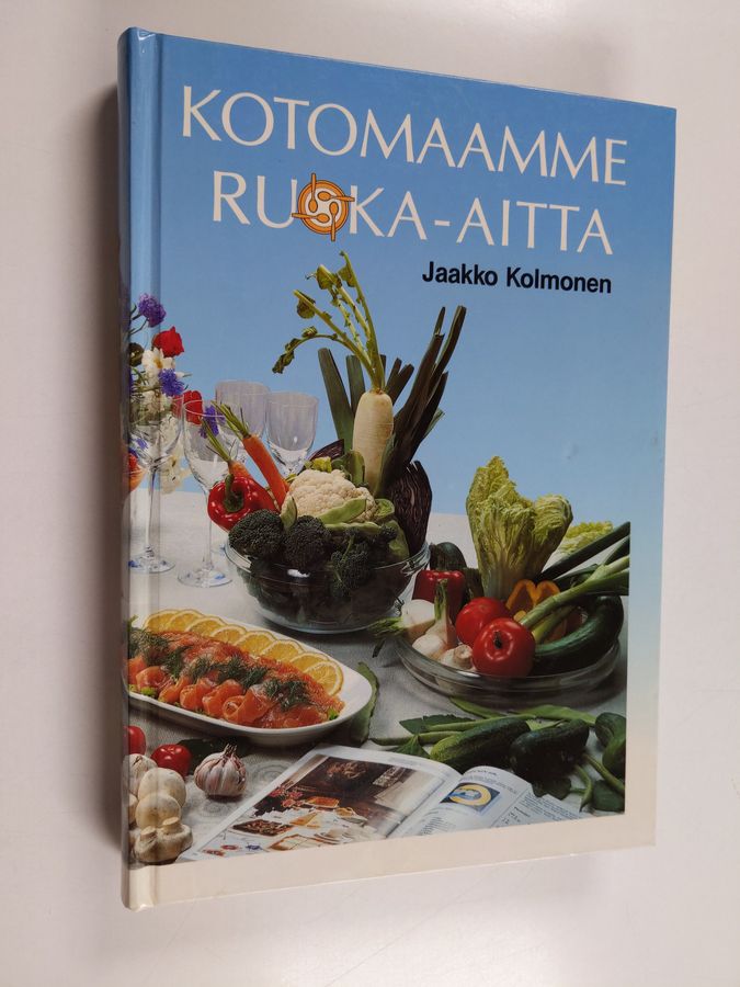 Jaakko (toim.) Kolmonen : Kotomaamme ruoka-aitta : Suomen, Karjalan ja Petsamon pitäjäruoat