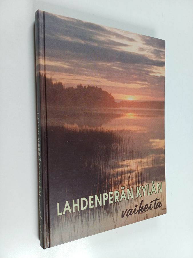 Lahdenperän kylän vaiheita.