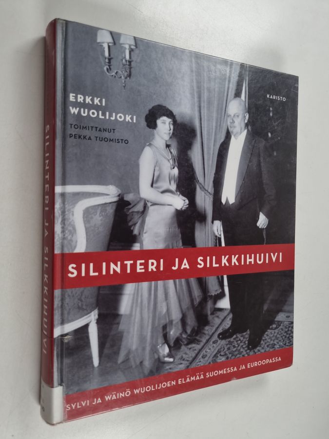 Silinteri ja silkkihuivi