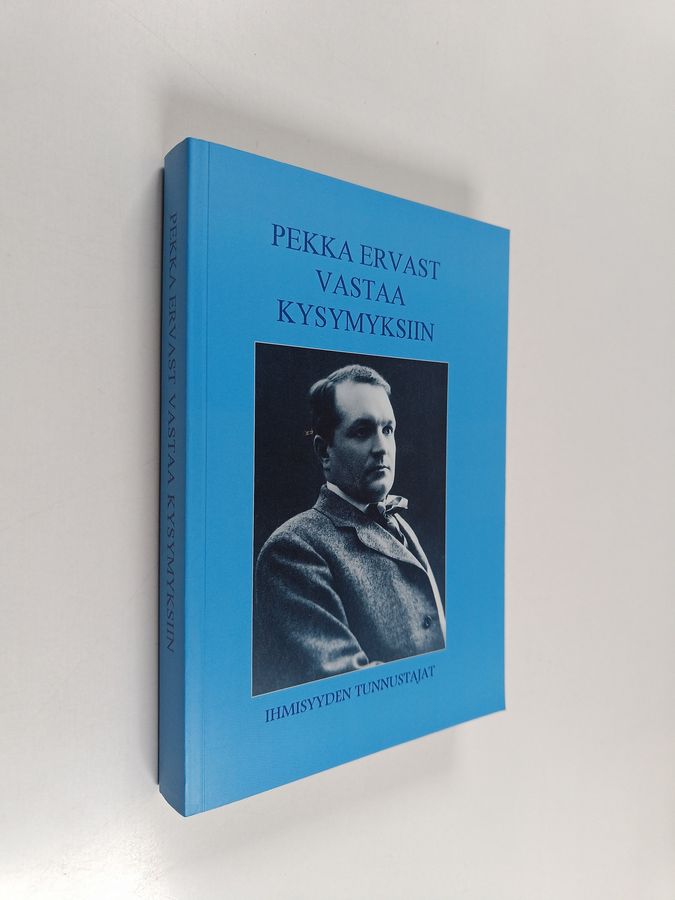 Pekka Ervast vastaa kysymyksiin.