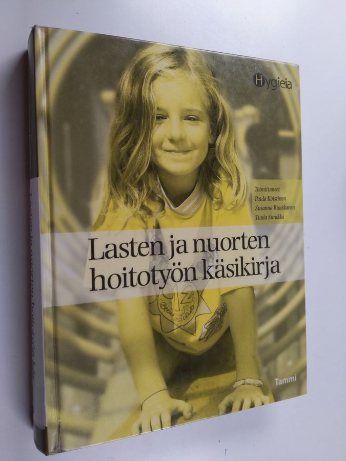 Lasten ja nuorten hoitotyön käsikirja