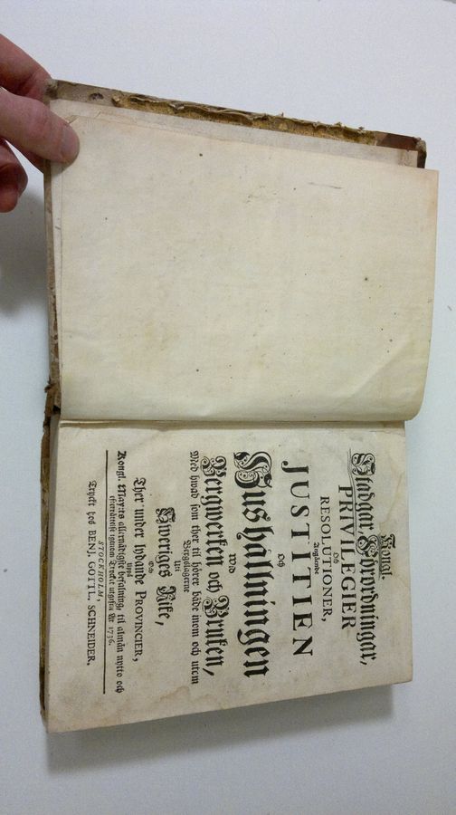 Sweriges rikes Bergs-Ordningar (1736) - Kongl. stadgar förordningar, privilegier och resolutioner, angående justitien och hushällningen wid Bergwerken och Bruken med hwad som ther til hörer både inom och utom bergslagerne uti Sweriges
