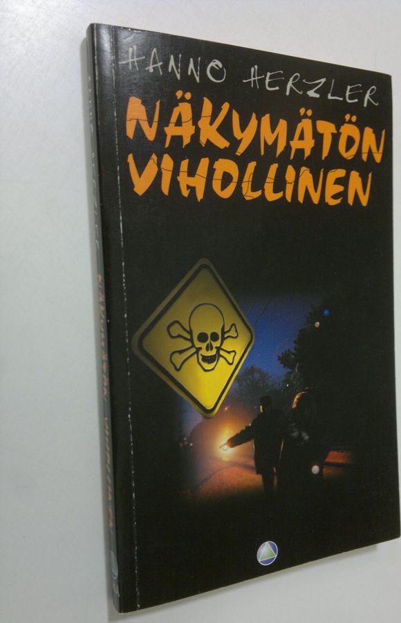 Hanno Herzler : Näkymätön vihollinen
