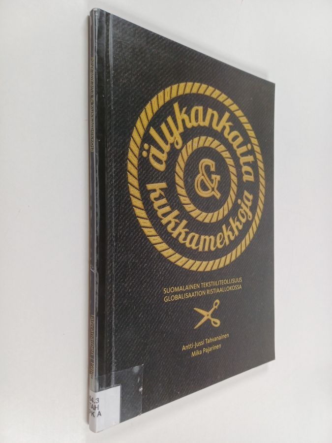 Älykankaita & kukkamekkoja