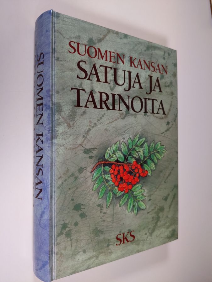 Eero (toim.) Salmelainen : Suomen kansan satuja ja tarinoita