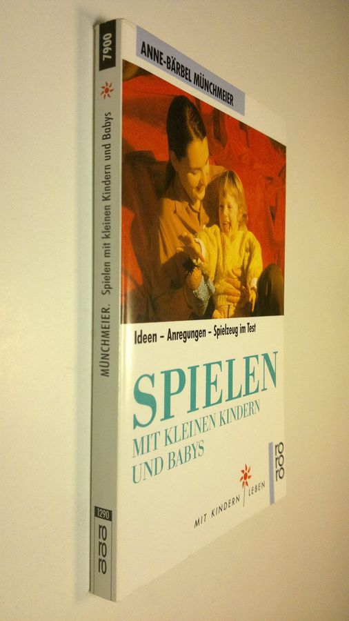 Spielen mit kleinen Kindern und Babys