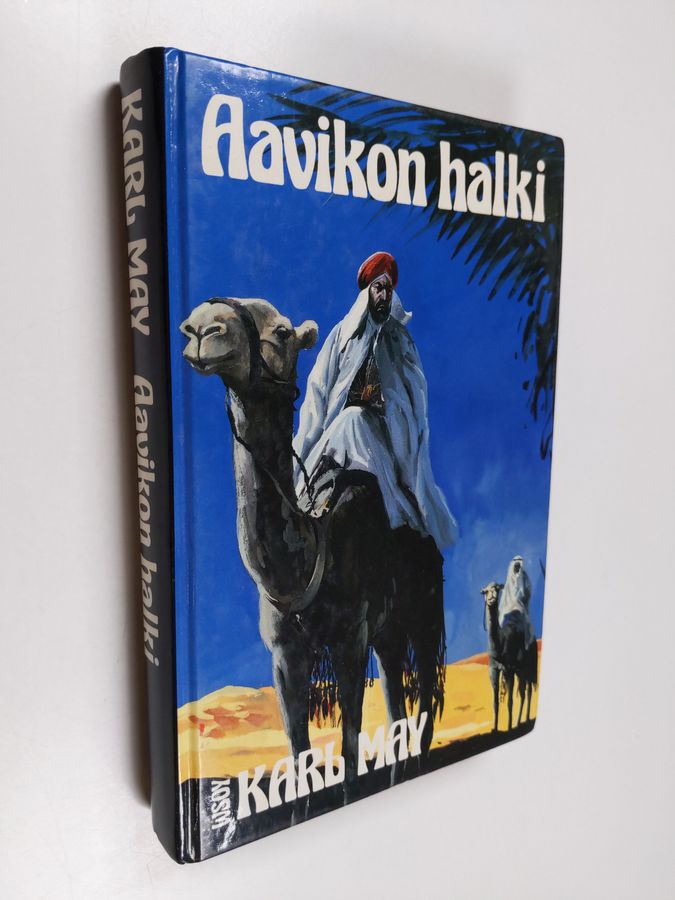 Aavikon halki