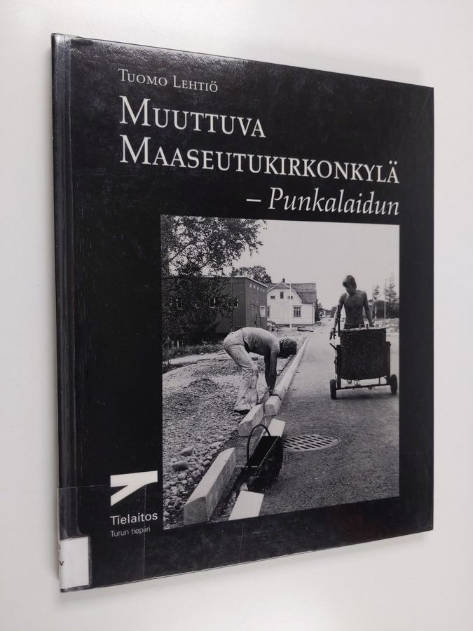 Muuttuva maaseutukirkonkylä - Punkalaidun