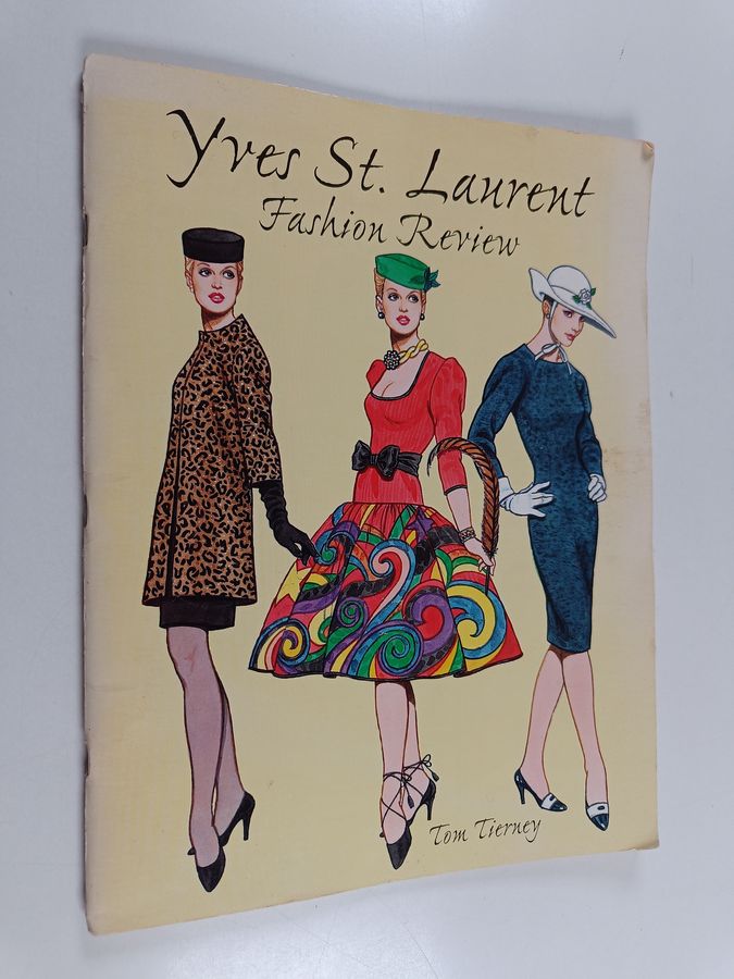 Yves St. Laurent fashion review