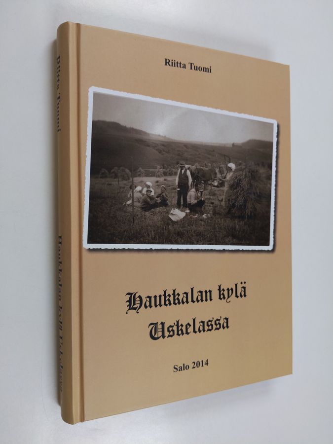 Haukkalan kylä Uskelassa