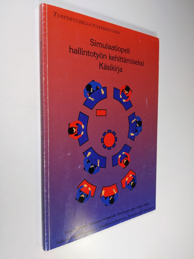 Simulaatiopeli hallintotyön kehittämiseksi