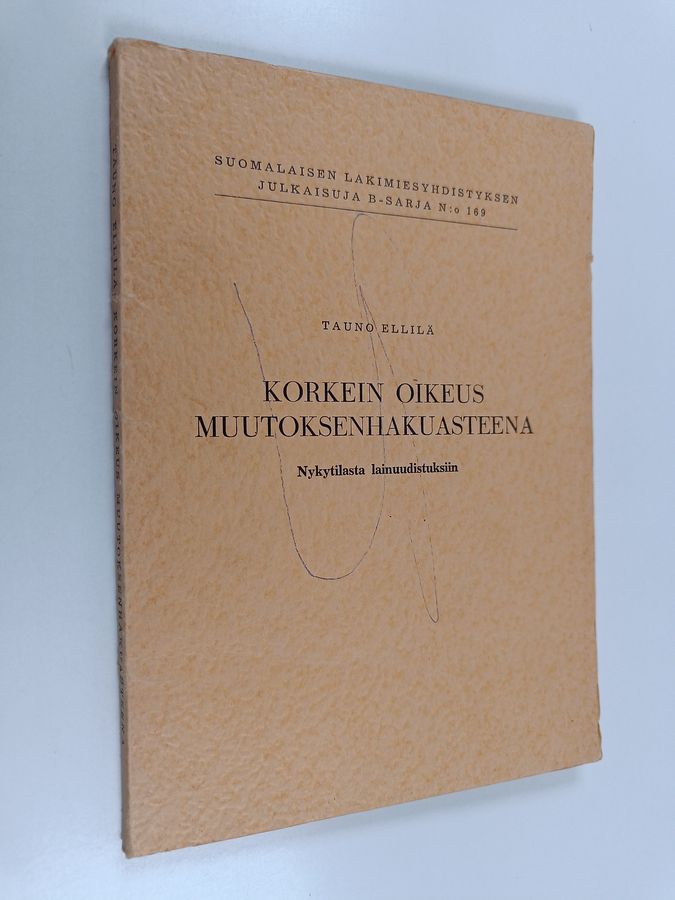 Korkein oikeus muutoksenhakuasteena