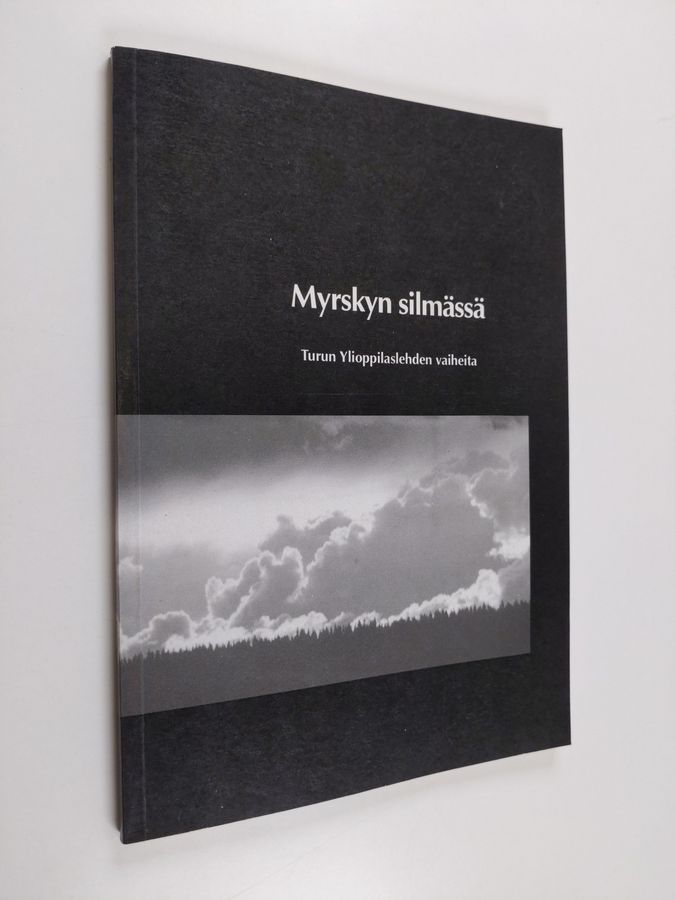 Myrskyn silmässä