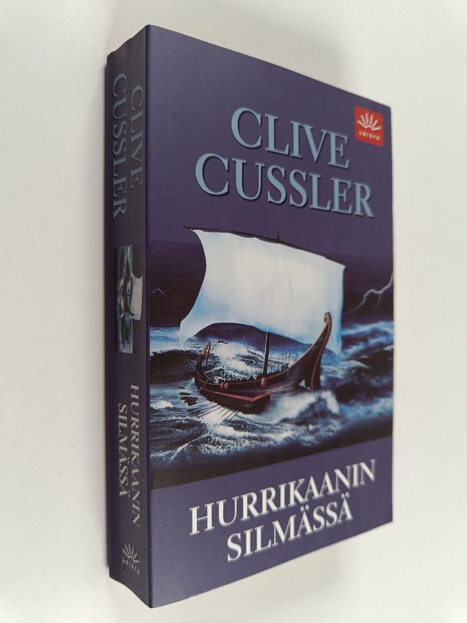 Hurrikaanin silmässä