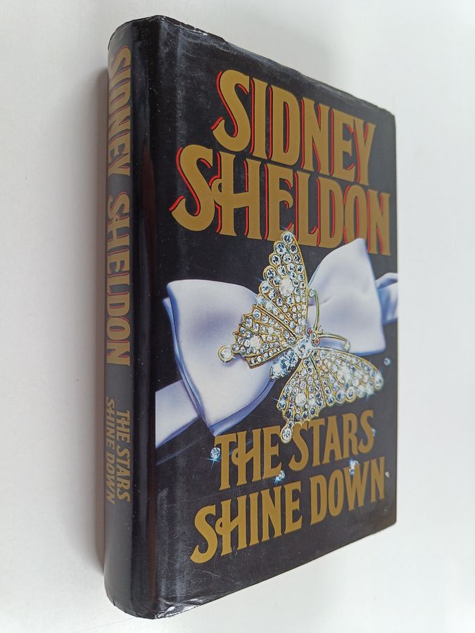 The stars shine down