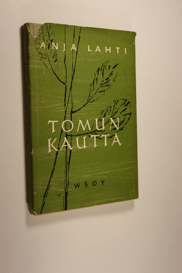 Anja Lahti : Tomun kautta