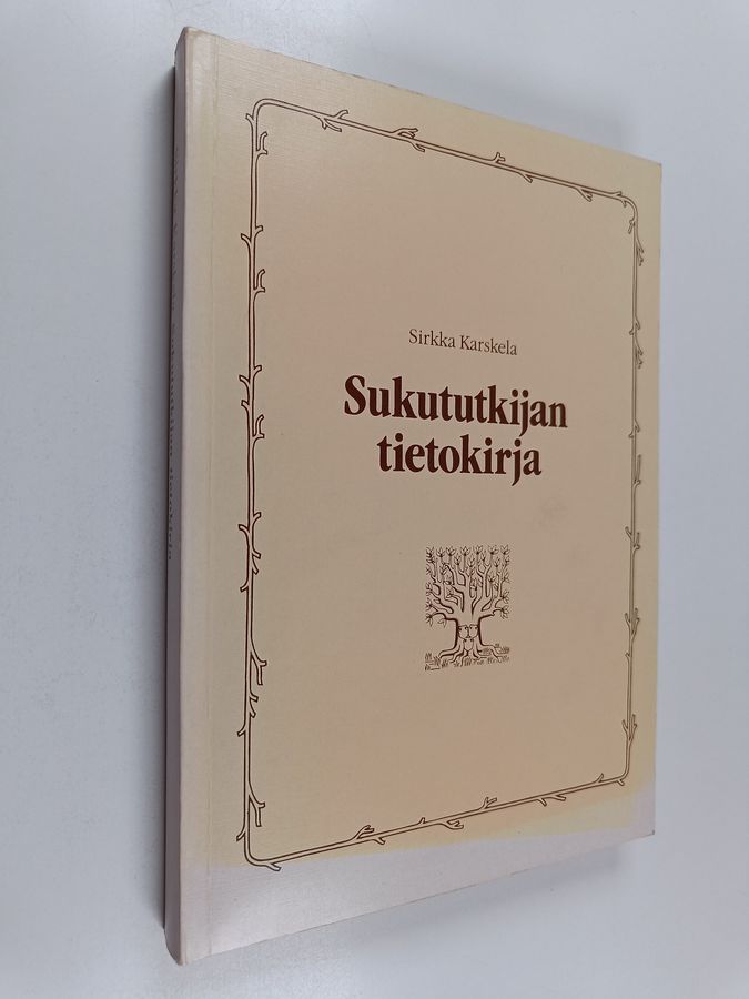 Sirkka Karskela : Sukututkijan tietokirja
