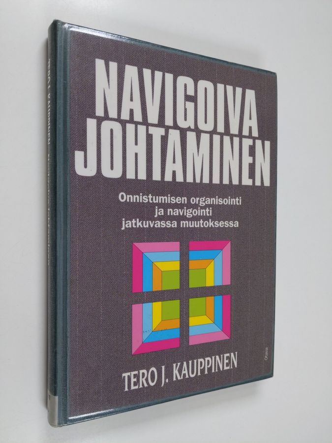 Navigoiva johtaminen