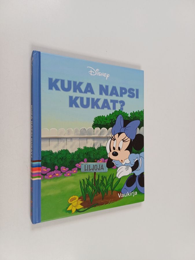 Kuka napsi kukat?