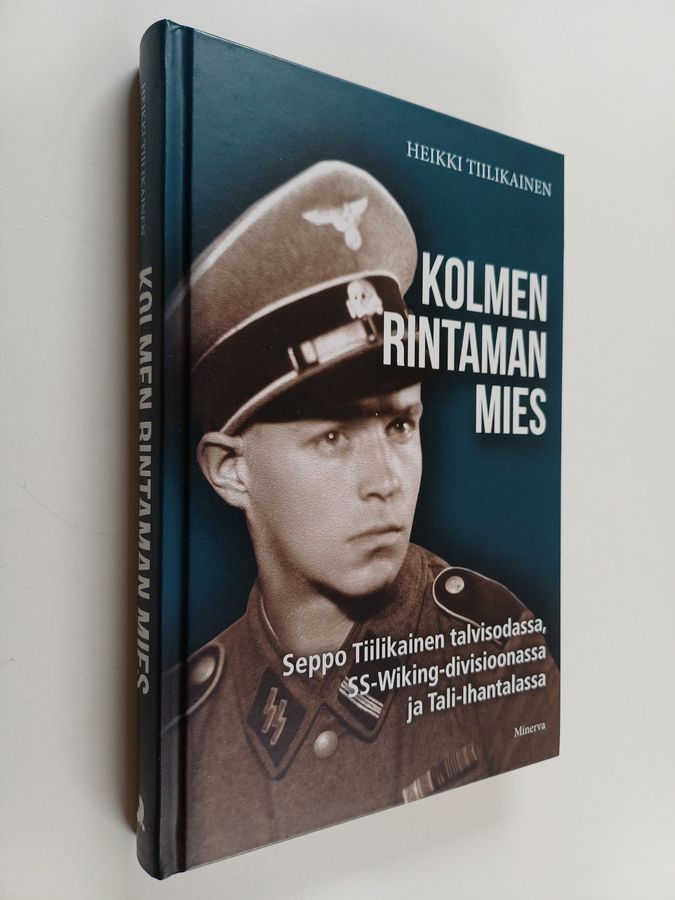 Kolmen rintaman mies