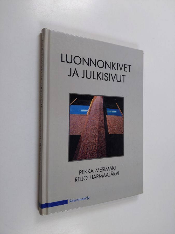 Luonnonkivet ja julkisivut