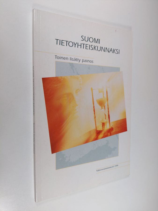 Suomi tietoyhteiskunnaksi.