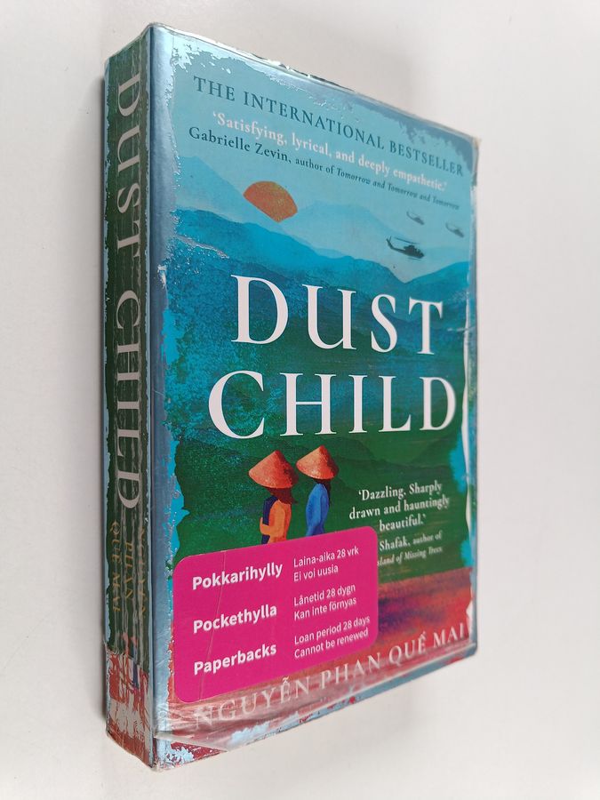Phan Quê Mai Nguyên : Dust child