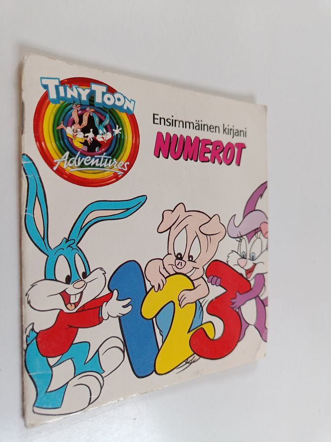 Ensimmäinen kirjani.