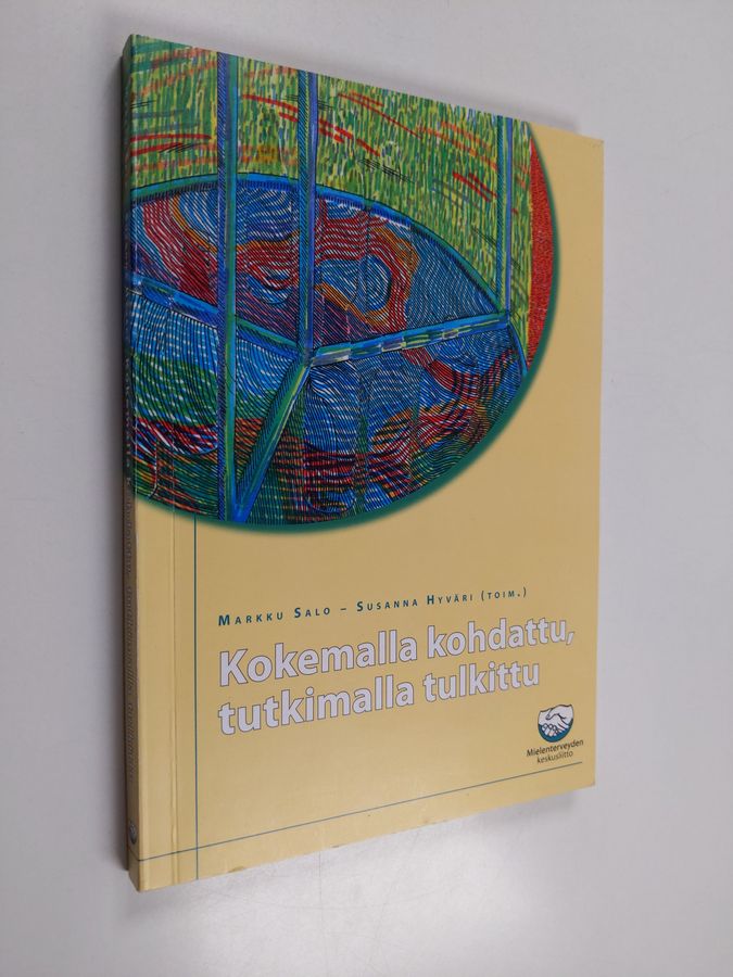 psykiatrinen osastohoito ja asunnottomien tukipalvelut kokemusarvioinnin kohteina