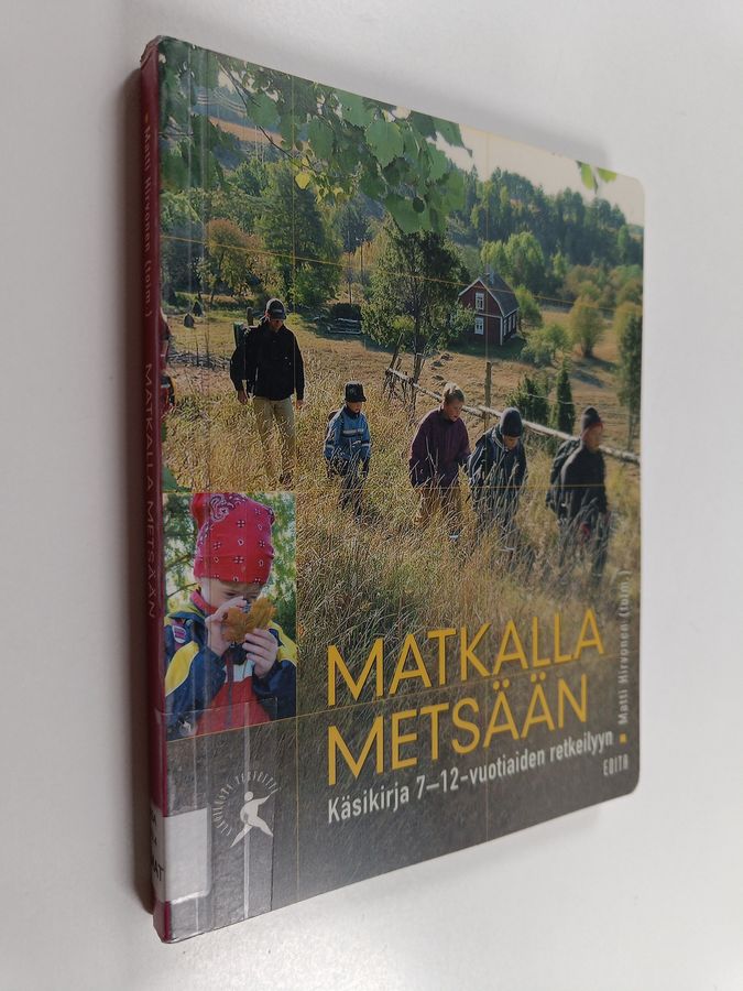 Matkalla metsään