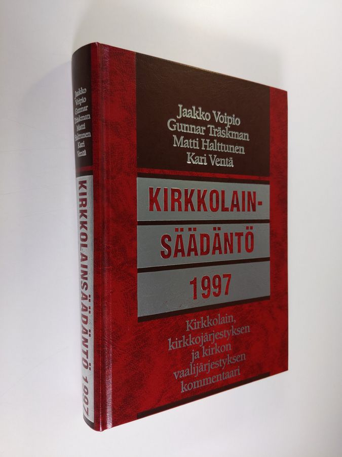 Kirkkolainsäädäntö 1997